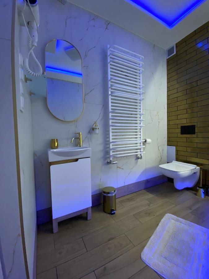 Apartament "Love" Centrum Z Duza Wanna Dla Dwojga Гнезно Экстерьер фото